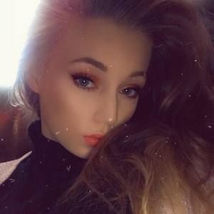 Meet your Posher, Alecia